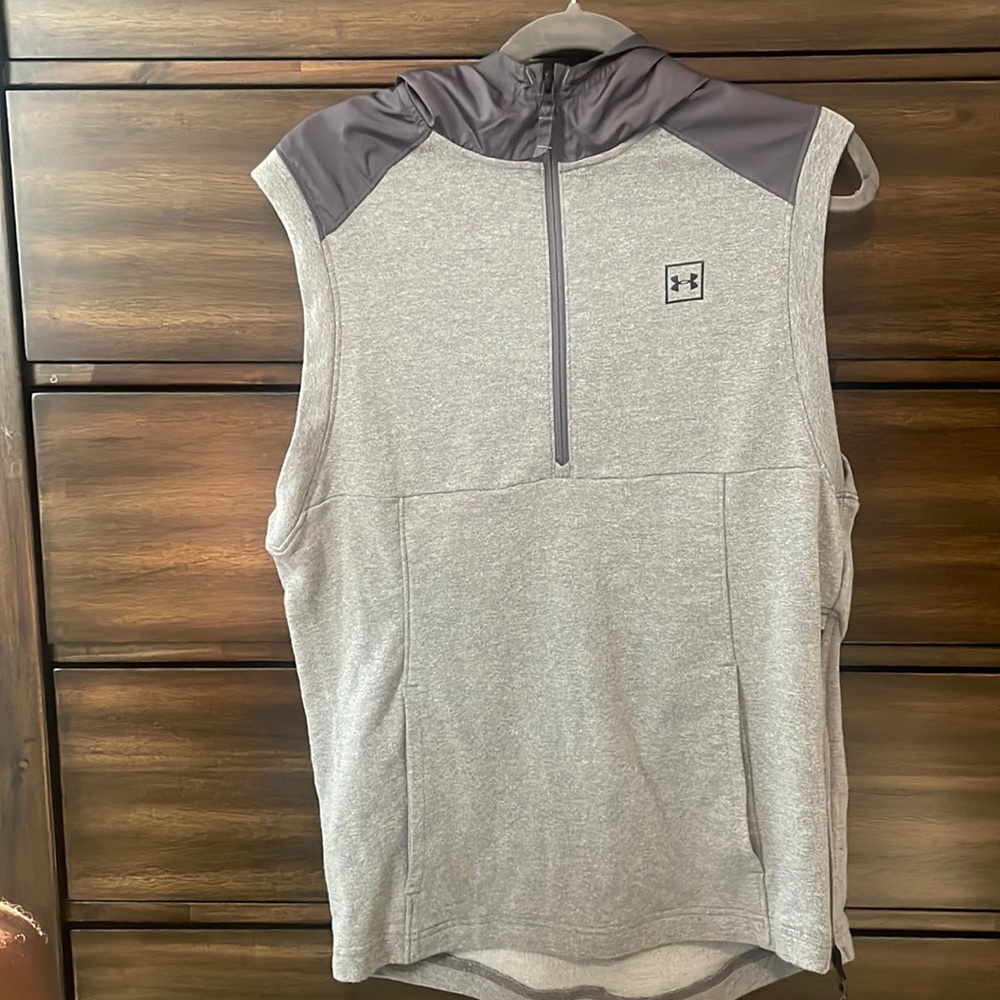 Underarmour Sleeveless Workout Hoodie